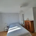 Lumineux A Les Bains Au Dessus D'un Ancien Commerce Mersois En Duplex Pour 4 Personnes Pour Du Repos, Des Ou Pour Le Travail * Mers-les-Bains