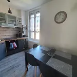 Διαμέρισμα Lumineux A Les Bains Au Dessus D'un Ancien Commerce Mersois En Duplex Pour 4 Personnes Pour Du Repos, Des Ou Pour Le Travail *