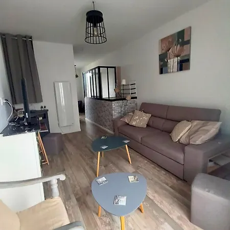 Gite Lumineux Au Dessus D'Un Ancien Commerce Mersois En Duplex Pour 4 Personnes Non Loin Du Centre Ville Et De L'Esplanade Et Du Parking Gratuit Διαμέρισμα
